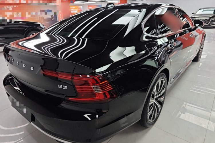 Used Volvo S90 2025 B5 Zhiyi Luxury Edition
