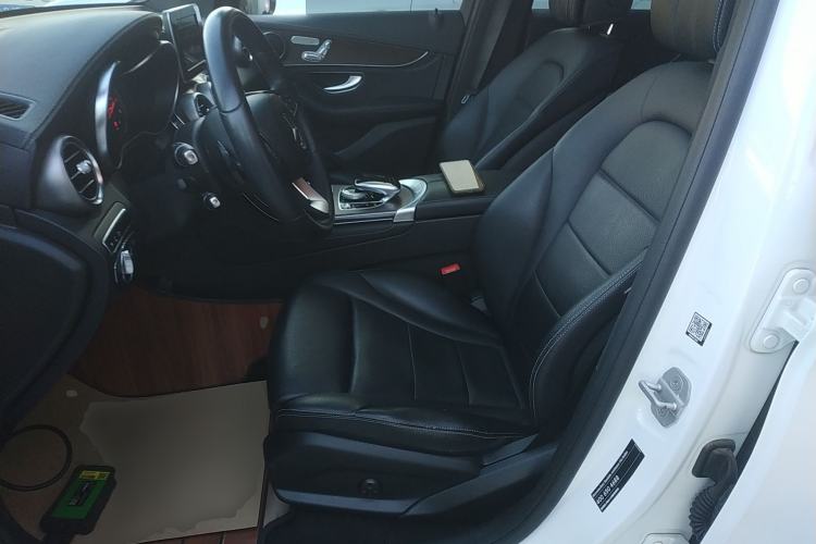 Used Mercedes-Benz GLC 2016 GLC 300 4MATIC Dynamic Model