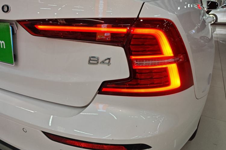 Used Volvo S60 2025 B4 Zhiyi Luxury Edition