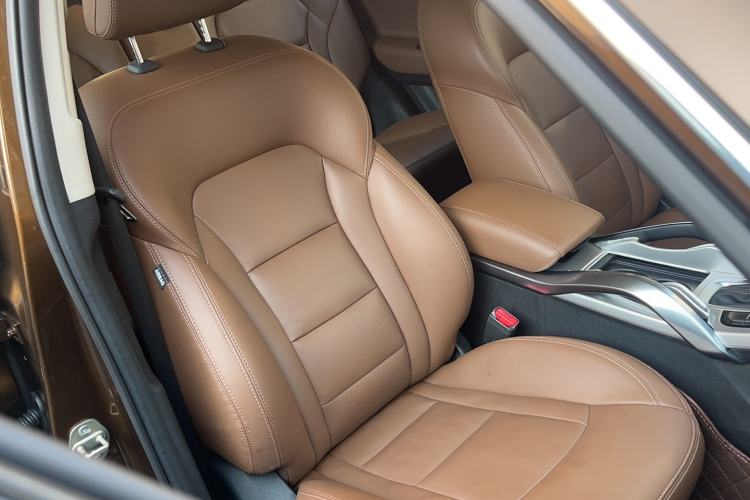 Used Geely Auto Emgrand X7 Sport 2016 1.8TD Automatic ZhiZun Version
