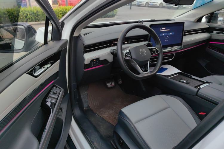 Used Volkswagen ID.7 VIZZION 2024 AIR model
