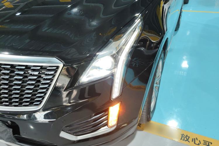 Used Cadillac XT5 2018 25T Luxury Model
