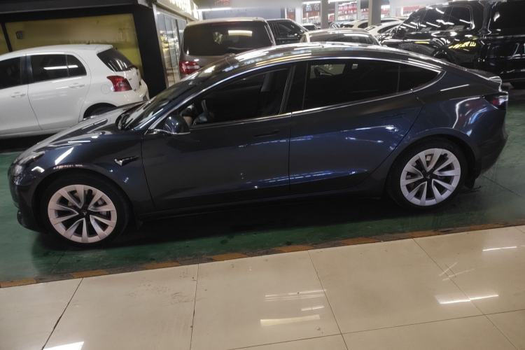 Used Tesla Model 3 2019 Long-Range Rear-Wheel-Drive Version
