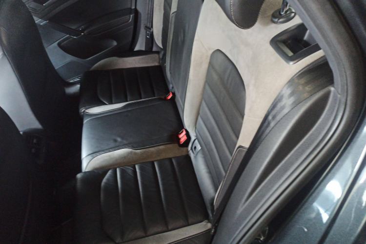 Used Volkswagen Golf 2016 1.4TSI Automatic R-Line
