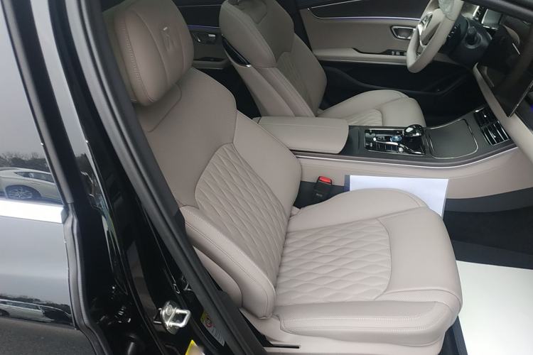 Used BYD Han 2025 DM-i Intelligent Driving Edition 125KM LiDAR Flagship Model