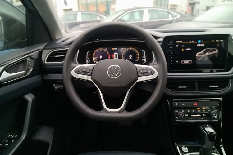 Used Volkswagen Tharu 2025 NewRui 300TSI Prestige Edition