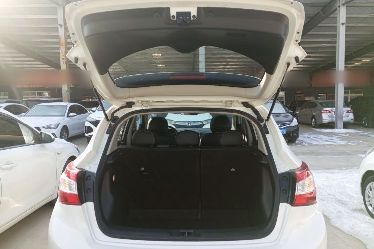 Used Nissan Tiida 2019 1.6L CVT Smart Drive Version China VI Standard