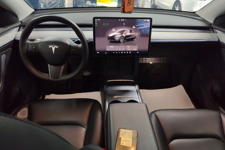 Used Tesla Model Y 2023 Rear-Wheel-Drive Version
