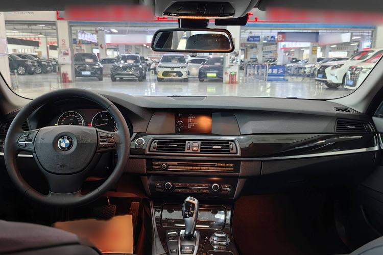 Used BMW 5 Series 2013 525Li Leading Model