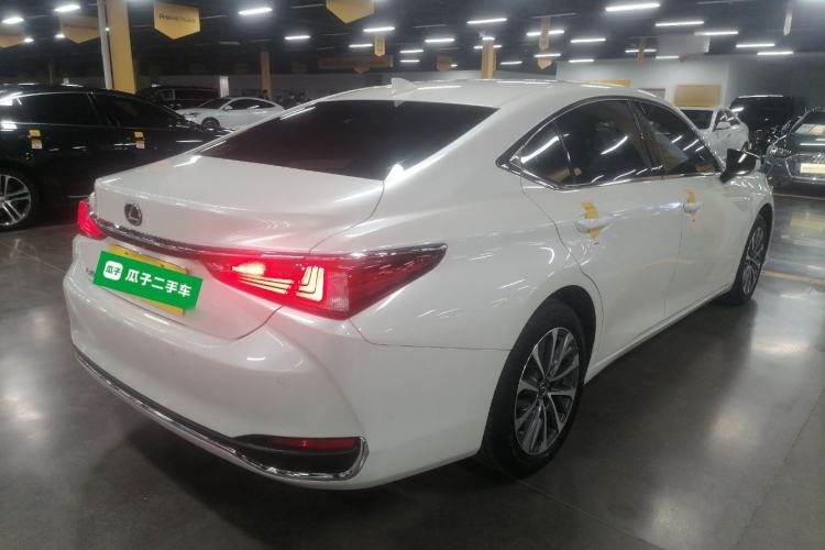 Used Lexus ES 2022 200 Excellence Edition
