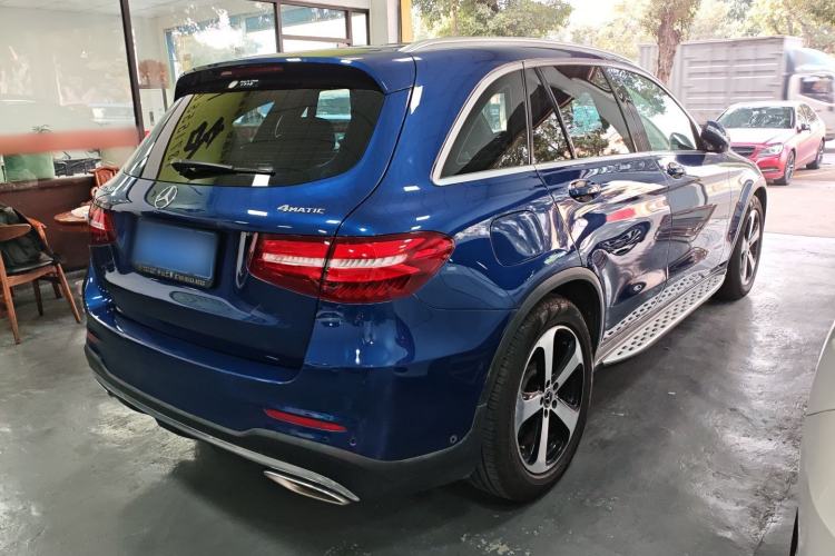 Used Mercedes-Benz GLC 2018 Facelift GLC 260 4MATIC Luxury Edition
