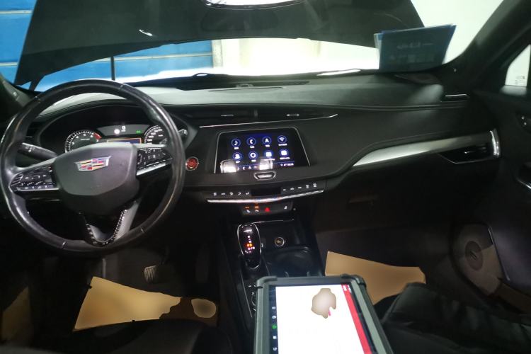 Used Cadillac XT4 2020 28T Two-Wheel-Drive Leading Version
