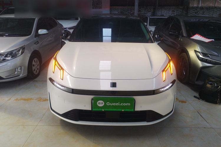 Used Lynk & Co 07 2024 EM-P 126 Long-Range Halo
