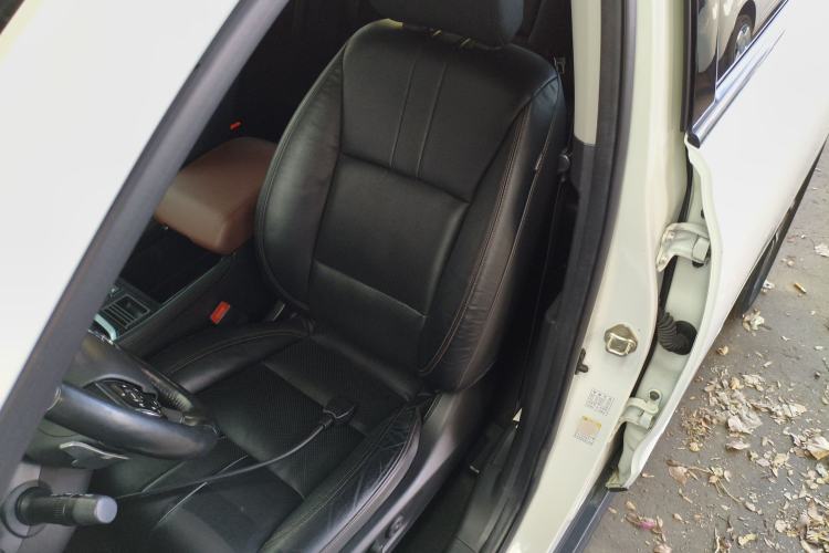 Used GAC Trumpchi GS8 2017 320T Two-Wheel Drive Luxury Smart Connectivity Version (7 Seats)
