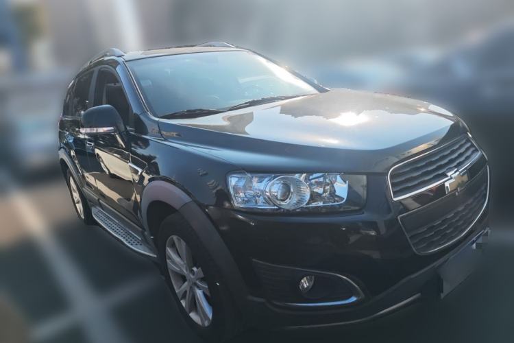 Used Chevrolet Captiva 2015 2.4L 4x4 Flagship Edition 7-Seater
