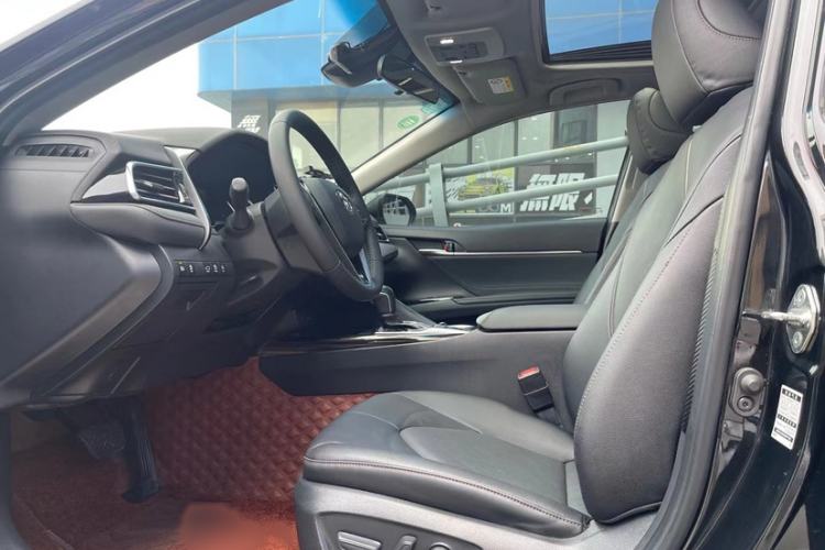 Used Toyota Camry 2018 2.5G Luxury Edition
