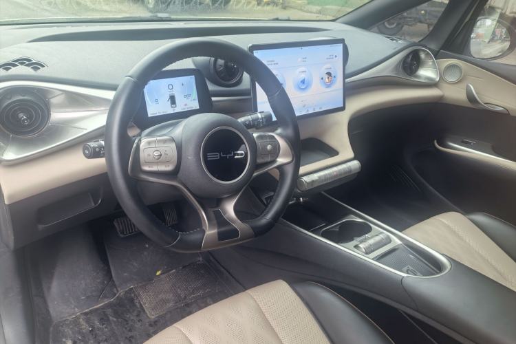 Used BYD Dolphin 2023 420 km Fashion Edition
