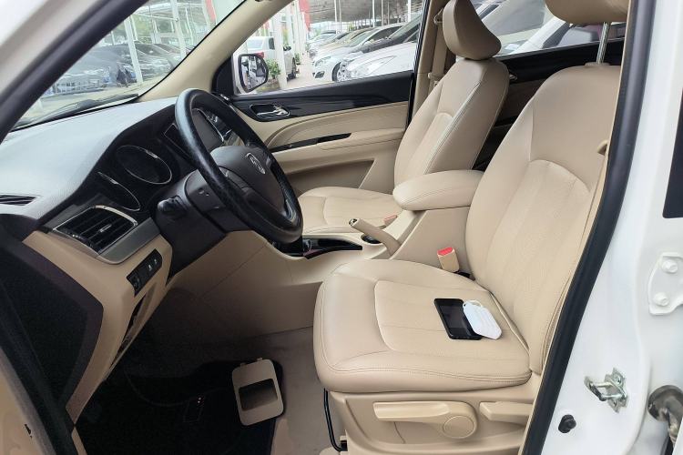 Used Baojun 730 2016 1.5L Manual Comfort Version 7 Seats China V Emission Standard
