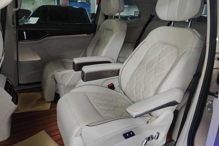 Used Volkswagen Viloran 2022 380TSI Prestige Edition