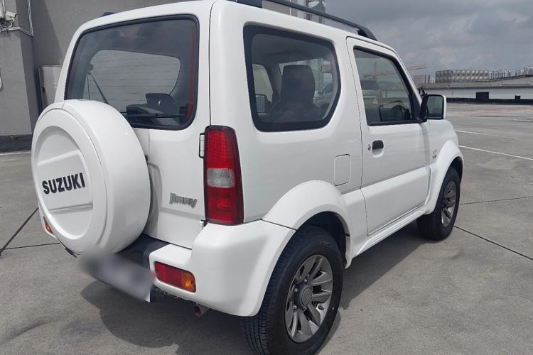 Used Suzuki Jimny 2015 1.3L AT JLX Navigation Edition
