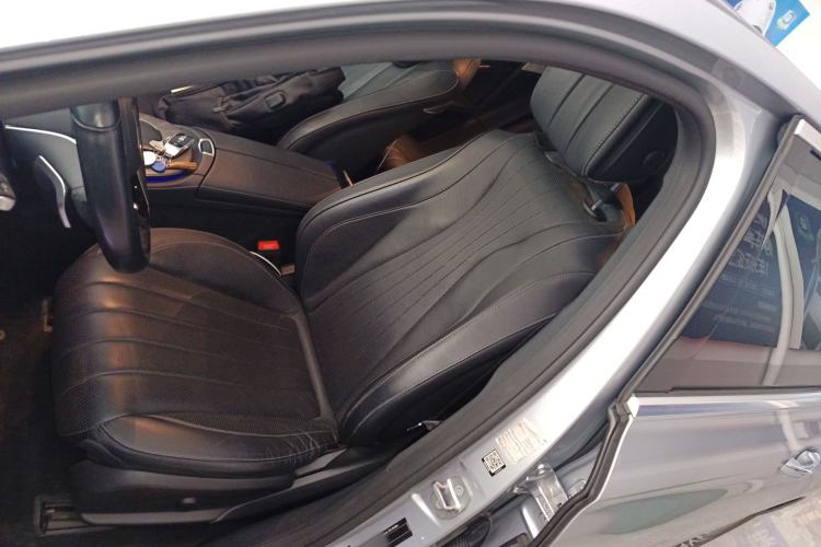 Used Mercedes-Benz E-Class 2021 E 300 L Premium Edition
