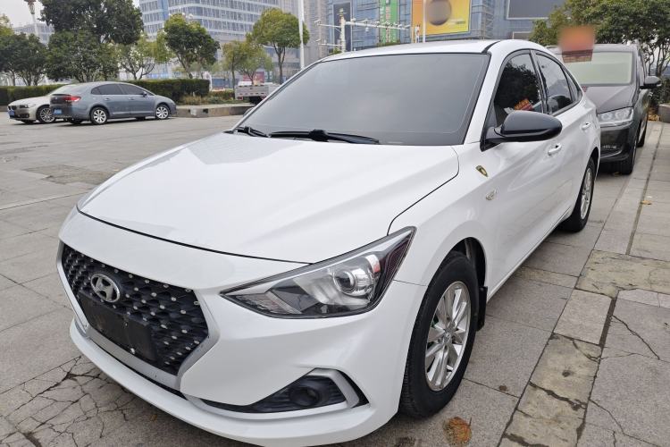 Used Hyundai Celesta 2018 1.6L Automatic GL Enjoyment Edition China VI compliant