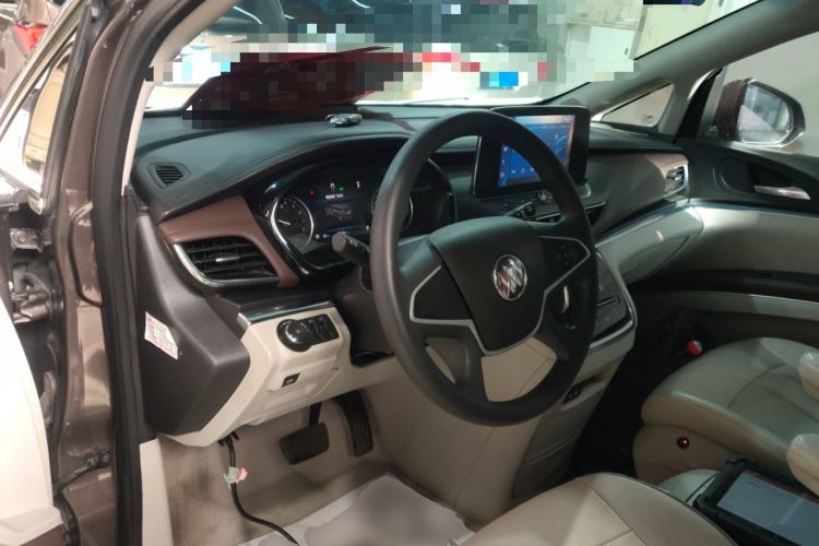 Used Buick GL8 2022 Land Cruiser Executive Class 652T Comfort Model
