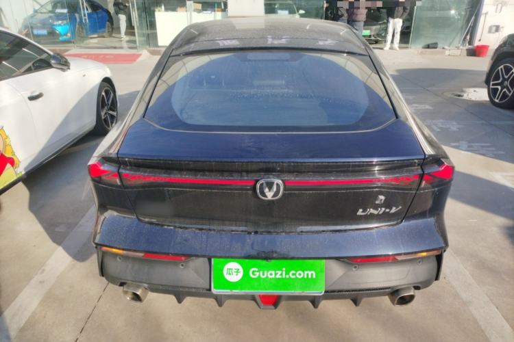 Used Changan UNI-V 2022 1.5T Prestige Version
