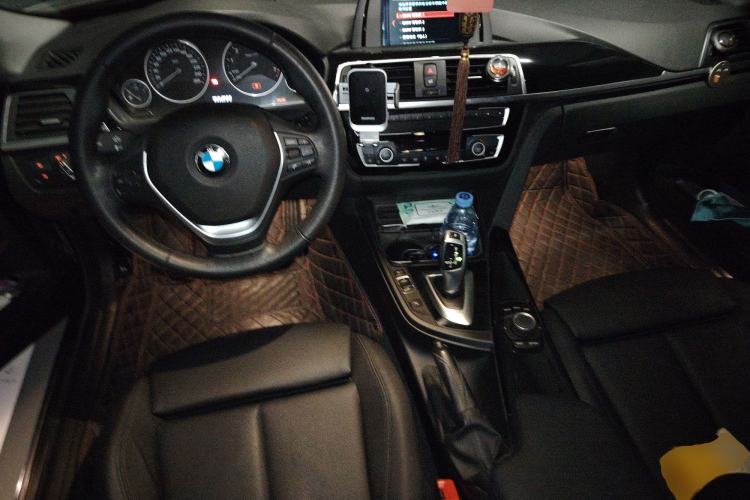 Used BMW 3 Series GT 2017 320i Sport Edition
