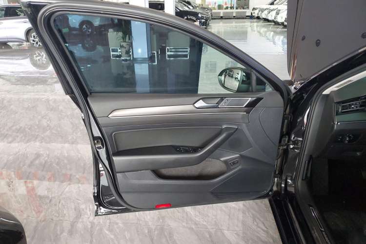 Used Volkswagen Magotan 2020 330TSI DSG Leading Model
