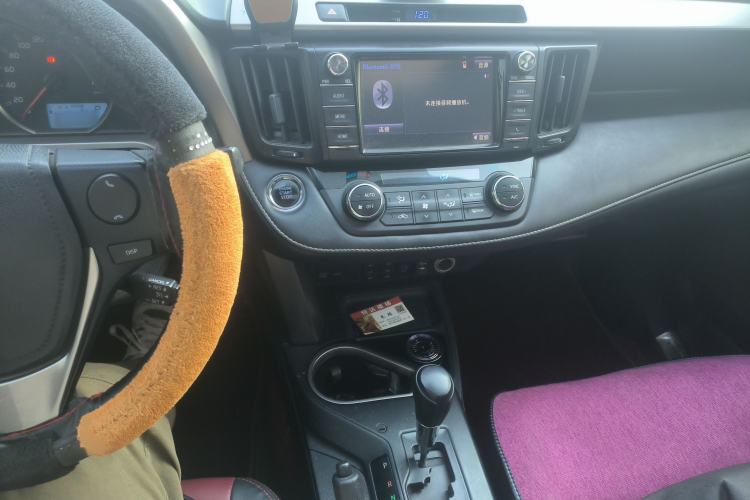 Used Toyota RAV4 2016 2.0L CVT Two-Wheel Drive Comfort Edition China V Standard