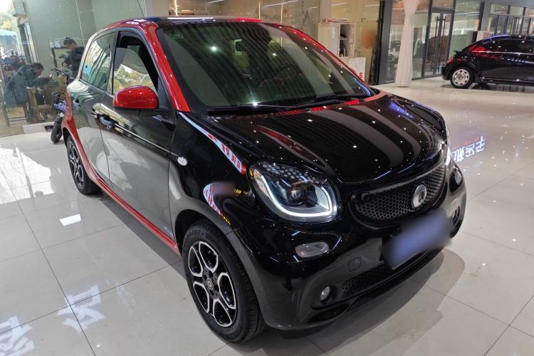 Used  forfour 2016 1.0L 52 kW Passion Edition
