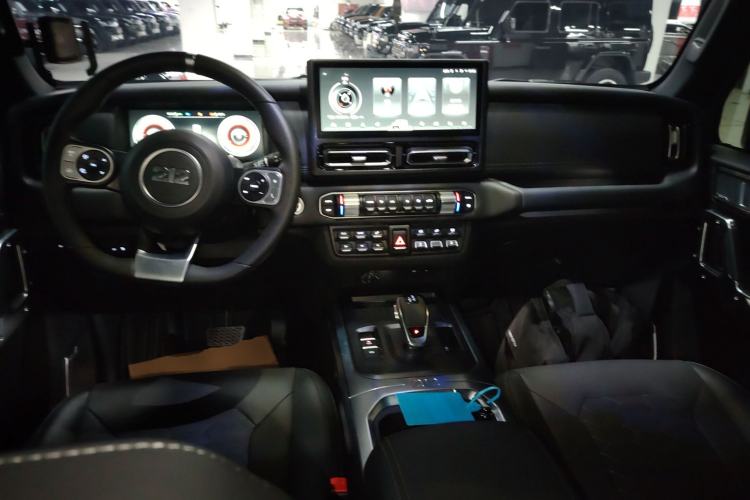 Used  T01 2025 2.0T Changfeng