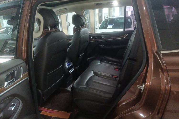 Used Roewe RX8 2018 30T Smart Connectivity Four-Wheel Drive Flagship Edition
