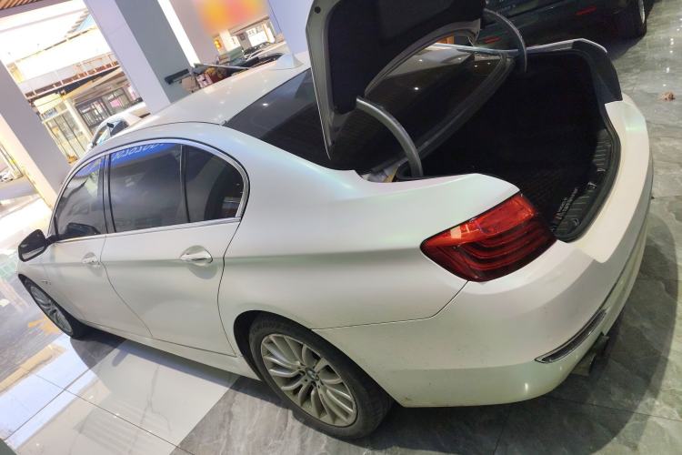 Used BMW 5 Series 2014 525Li Luxury Design Package
