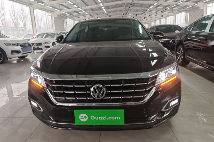 Used Volkswagen Passat 2019 330TSI Luxury Edition China VI Standard
