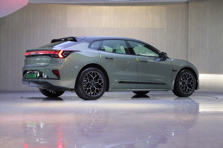 Used Zeekr 001 2025 WE Edition 100 kWh Rear-Wheel Drive
