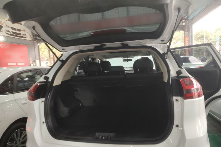 Used Geely Auto Emgrand X7 Sport 2020 1.8TD DCT Two-Wheel Drive Smart Connect 4G-Enabled Version
