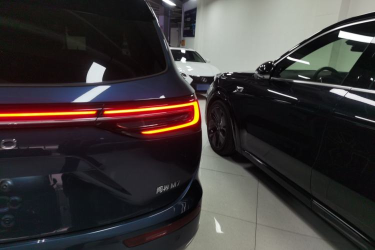 Used Hima AITO M7 2024 1.5T Intelligent Drive Rear-Drive Ultra Version 5 Seats
