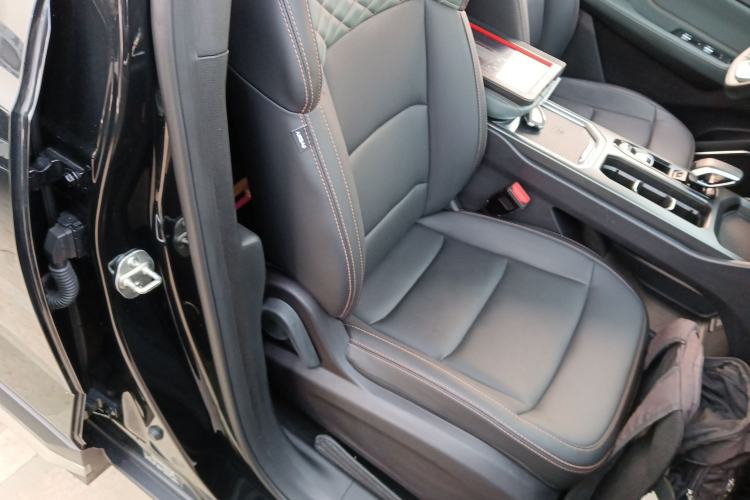 Used Geely Auto Haoyue L 2023 2.0T DCT Prestige Edition