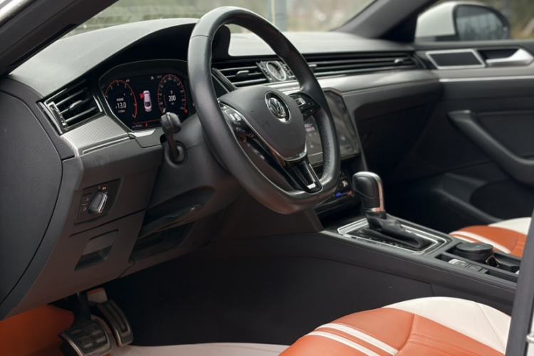 Used Volkswagen FAW-Volkswagen CC 2020 330TSI Glamour Edition China VI Standard
