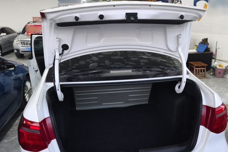 Used Volkswagen Jetta 2015 Value Edition 1.6L Manual Fashionable Style