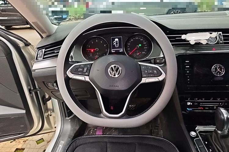 Used Volkswagen Magotan 2020 330TSI DSG Leading Model
