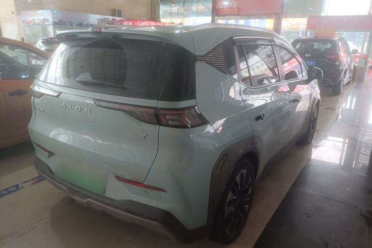 Used AION Y 2022 70 Tech Edition Lithium Iron Phosphate
