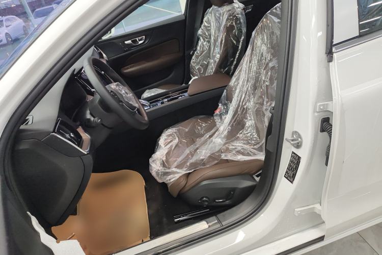 Used Volvo S60 2025 B4 Zhiyuan Luxury Edition