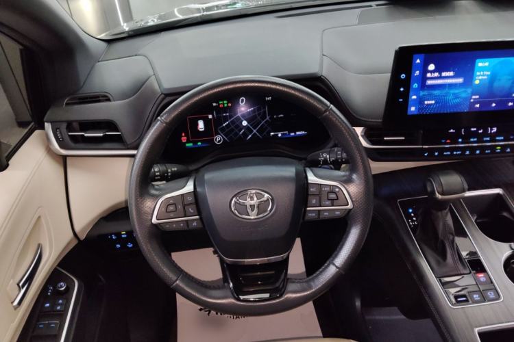 Used Toyota Sienna 2021 2.5L Hybrid Ultimate Edition