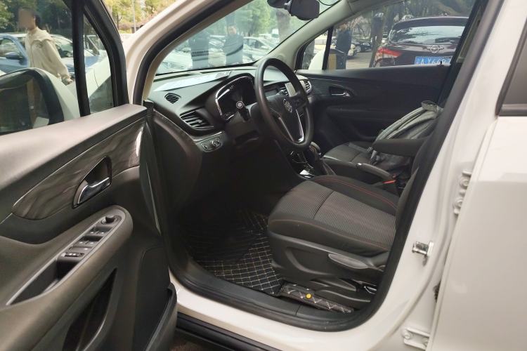 Used Buick Encore 2018 18T Automatic Two-Wheel Drive Urban Leading Model
