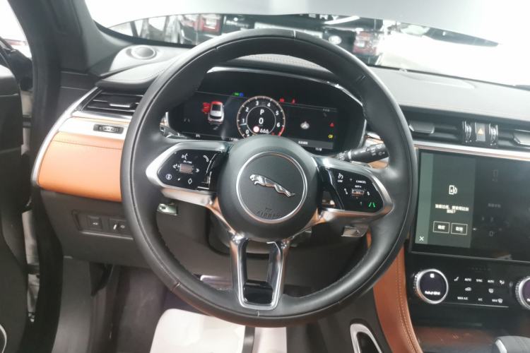 Used Jaguar F-PACE 2025 P250 R-Dynamic SE