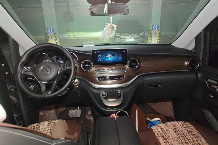 Used Mercedes-Benz V-Class 2020 V 260 Avantgarde Edition