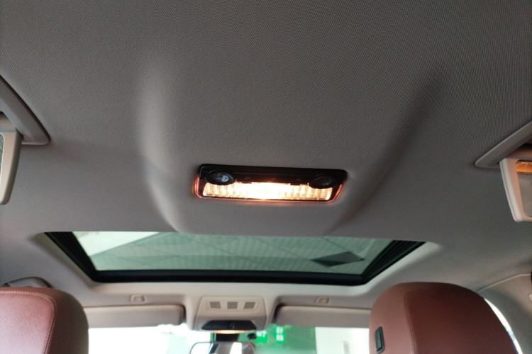 Used BMW 5 Series 2017 525Li Leading Model
